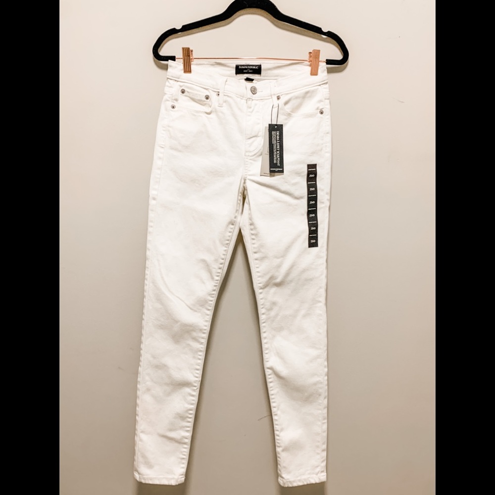 Banana Republic White Jeans